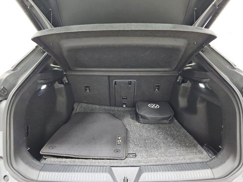 Used 2023 Volkswagen ID.4 Pro S image 14