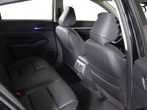 Used 2024 Nissan Altima 2.5 SL FWD image 30