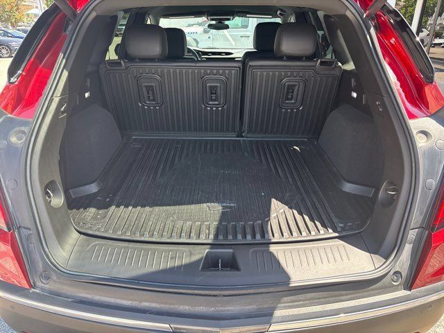 Used 2023 Cadillac XT5 Luxury w/ LPO, Floor Liner Package FWD image 11