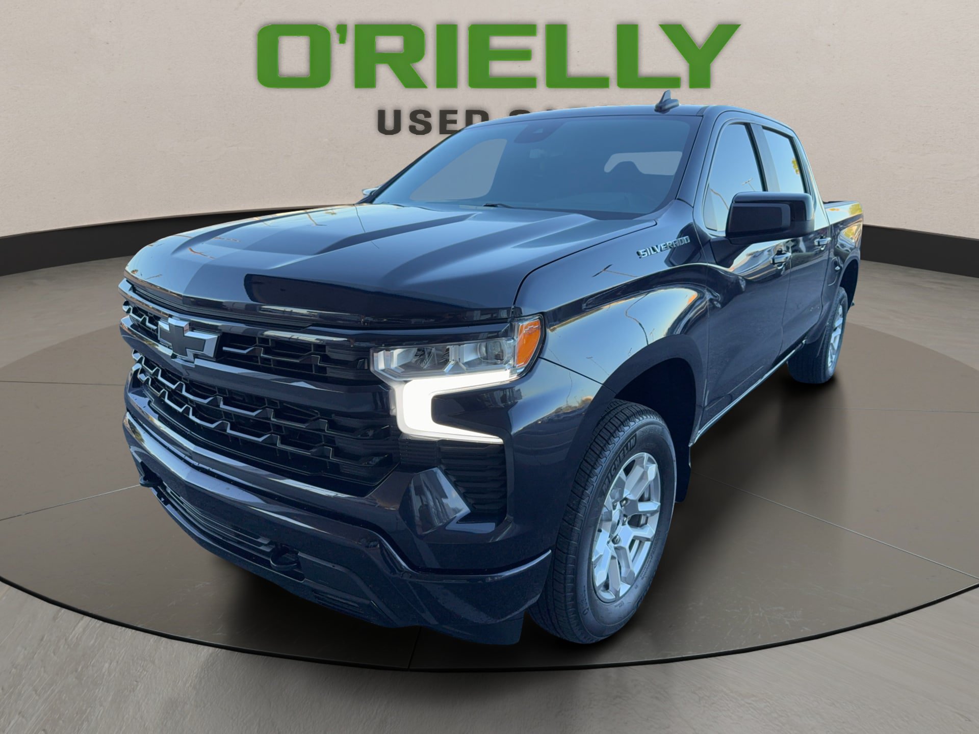 Used 2024 Chevrolet Silverado 1500 RST RWD image 1