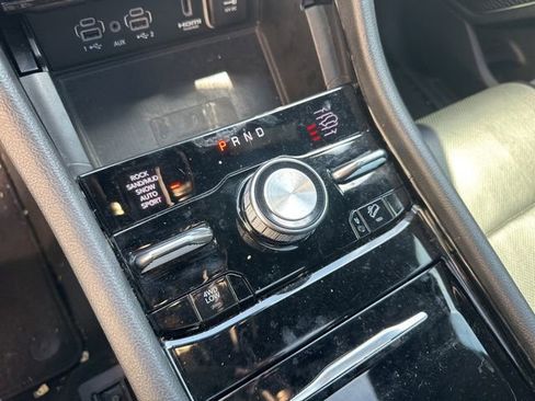 Used 2023 Jeep Grand Cherokee L Overland w/ Luxury Tech Group IV AWD/4WD image 23