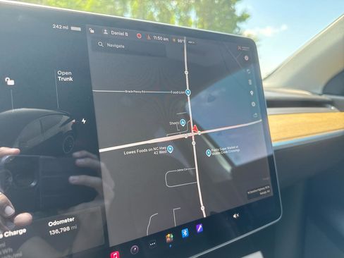 Used 2021 Tesla Model Y Performance AWD/4WD image 15
