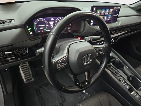 Used 2023 Honda Accord Sport image 18