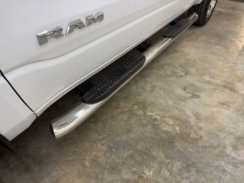 Used 2019 RAM 1500 Big Horn image 15