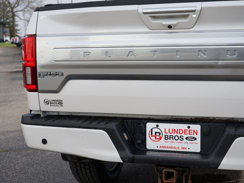 Used 2018 Ford F150 Platinum w/ Equipment Group 701A Luxury image 12