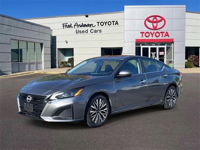 Used 2023 Nissan Altima 2.5 SV