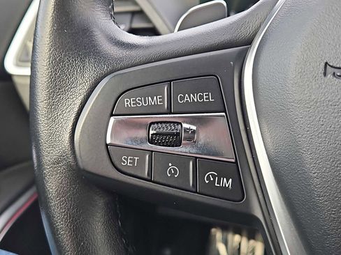 Used 2023 BMW 330e image 24