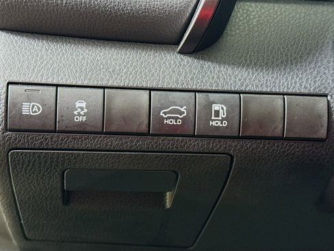 Used 2023 Toyota Camry SE w/ Convenience Package FWD image 10