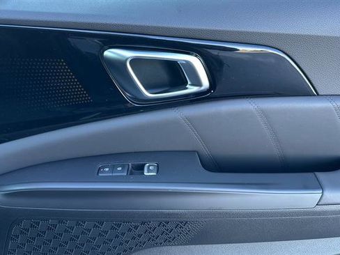 New 2025 Kia Carnival SX Prestige image 22