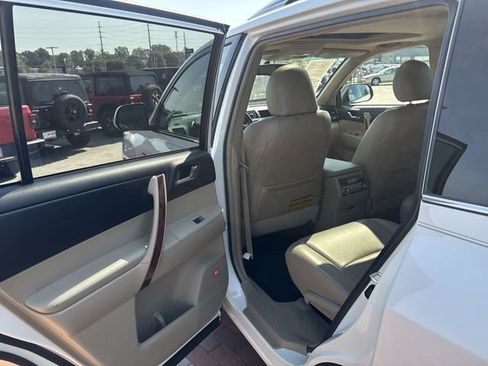 Used 2012 Toyota Highlander Limited w/ Tow Pkg FWD image 26