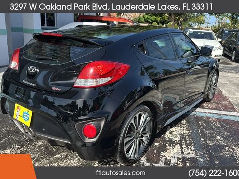 Used 2016 Hyundai Veloster Turbo w/ Option Group 04 FWD image 11
