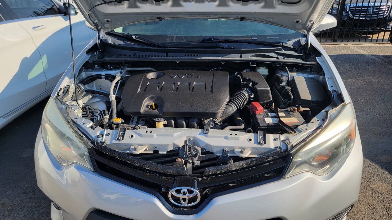 Used 2016 Toyota Corolla LE FWD image 33