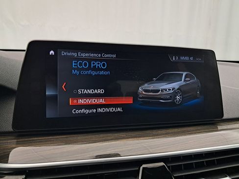 Used 2018 BMW 530i xDrive image 23