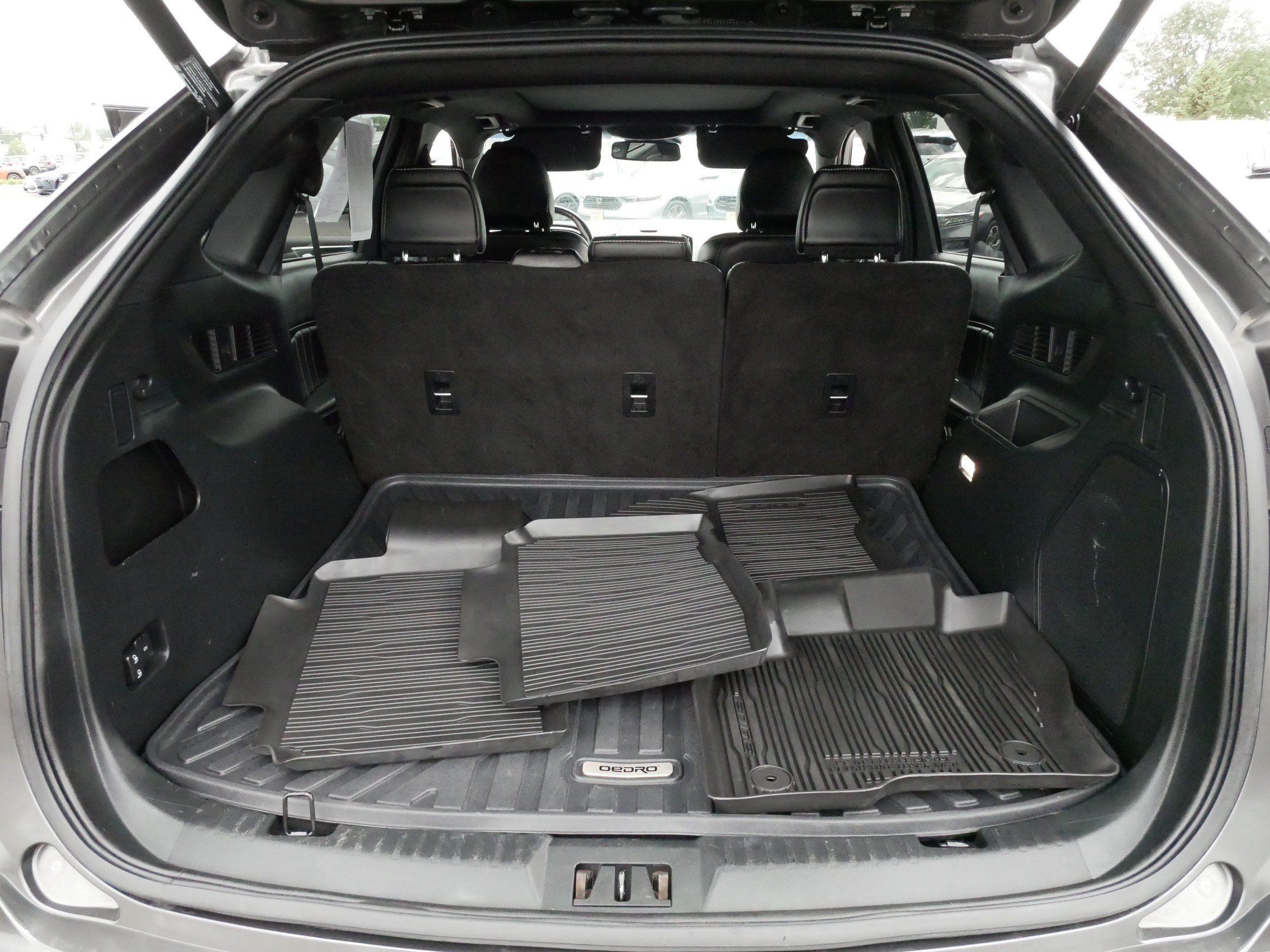 Used 2019 Ford Edge ST w/ Convenience Package AWD/4WD image 18
