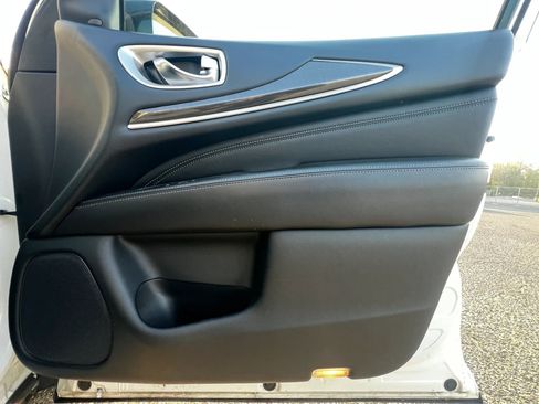 Used 2019 INFINITI QX60 Luxe w/ Essential Package image 20