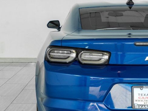 Used 2021 Chevrolet Camaro LT w/ Technology Package RWD image 42