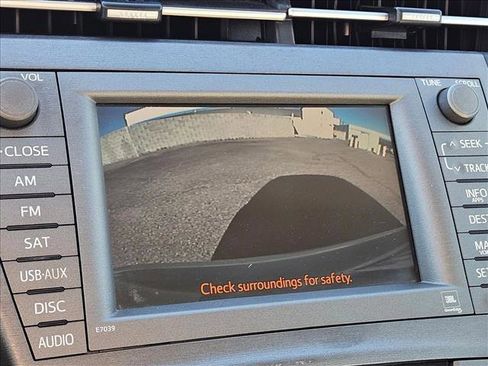 Used 2014 Toyota Prius Five image 14