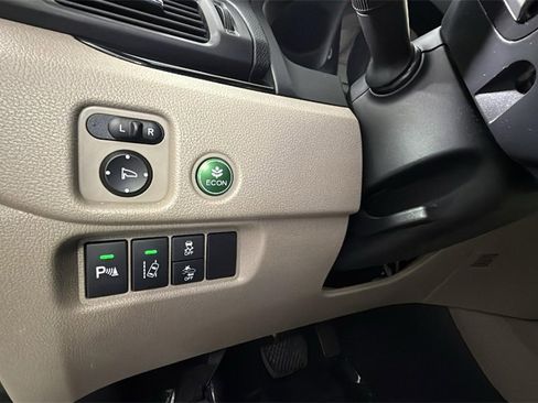 Used 2016 Honda Pilot Elite image 19