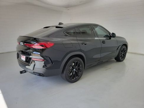 Used 2022 BMW X6 xDrive40i AWD/4WD image 5