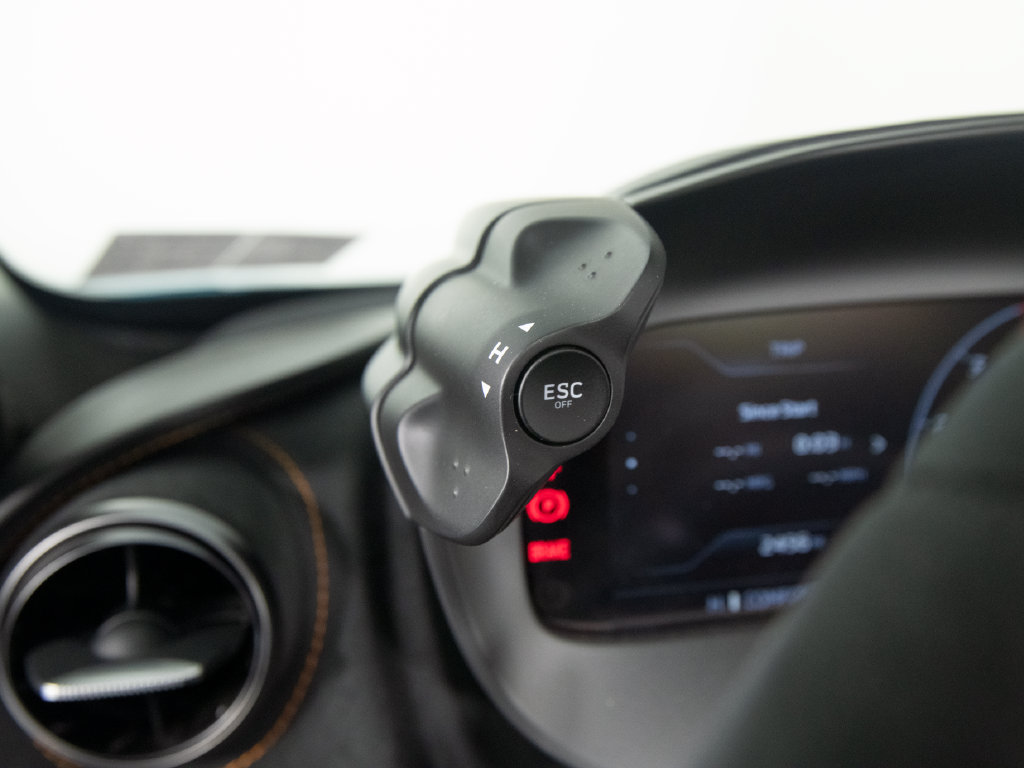 Used 2024 McLaren 750S Spider RWD image 22