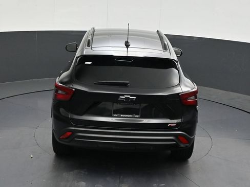 Used 2025 Chevrolet Trax RS FWD image 18