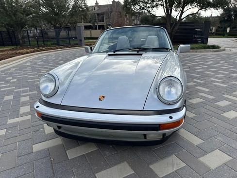 Used 1989 Porsche 911 Carrera RWD image 40