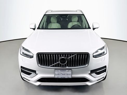 Used 2024 Volvo XC90 T8 Plus w/ Protection Package Premier AWD/4WD image 6