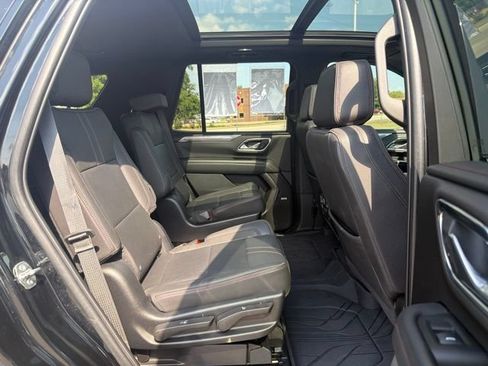 Used 2023 Chevrolet Tahoe RST w/ Luxury Package AWD/4WD image 12