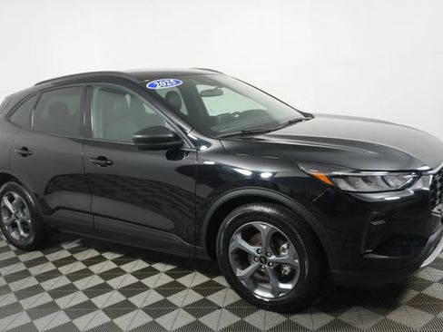 Certified 2025 Ford Escape ST-Line FWD image 1