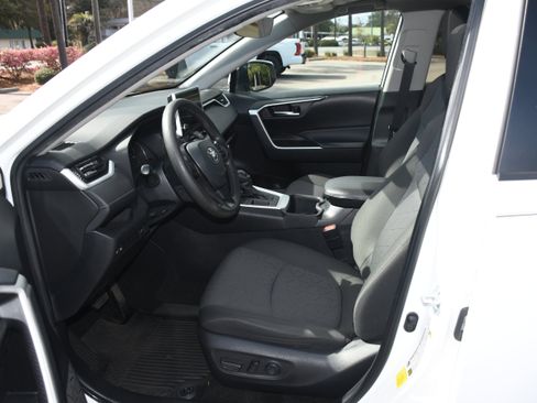 Certified 2023 Toyota RAV4 XLE w/ Convenience Package image 8