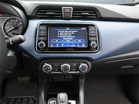 Used 2024 Nissan Versa SV image 7