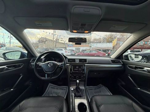 Used 2017 Volkswagen Passat 1.8T SE image 54