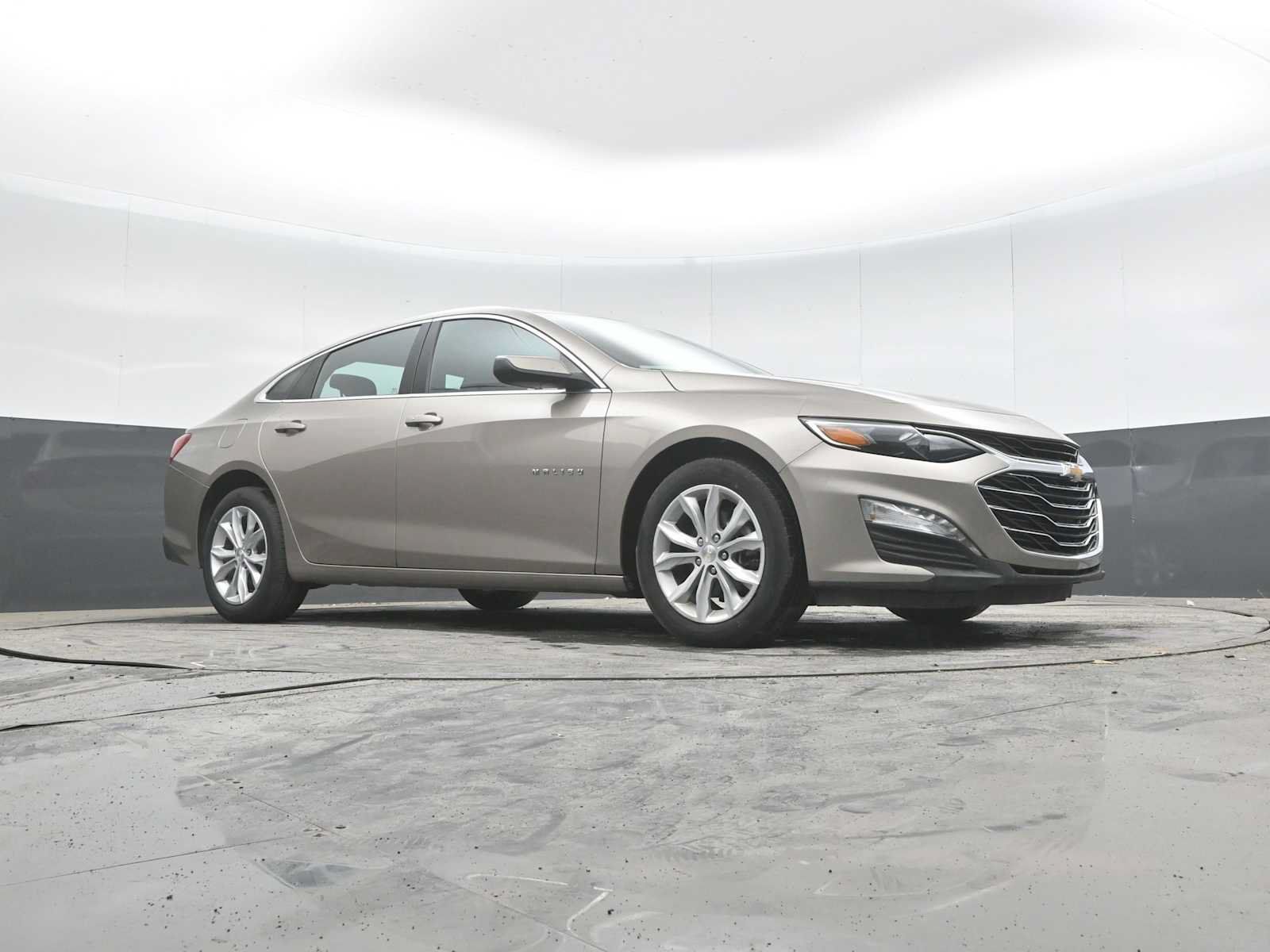 Used 2025 Chevrolet Malibu LT FWD image 28