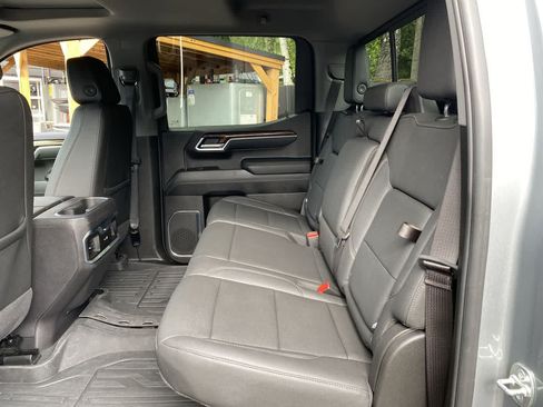 Used 2025 GMC Sierra 1500 Elevation w/ Elevation Premium Package AWD/4WD image 16