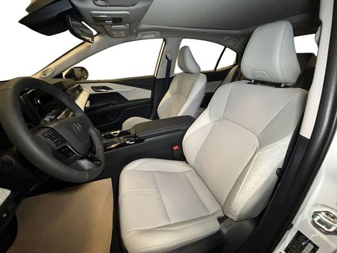 New 2026 Toyota Camry XLE image 9