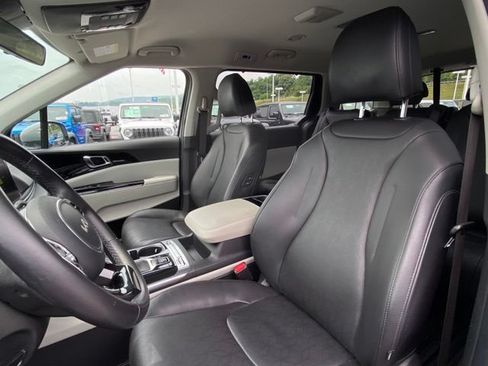 Used 2023 Kia Carnival SX FWD image 14