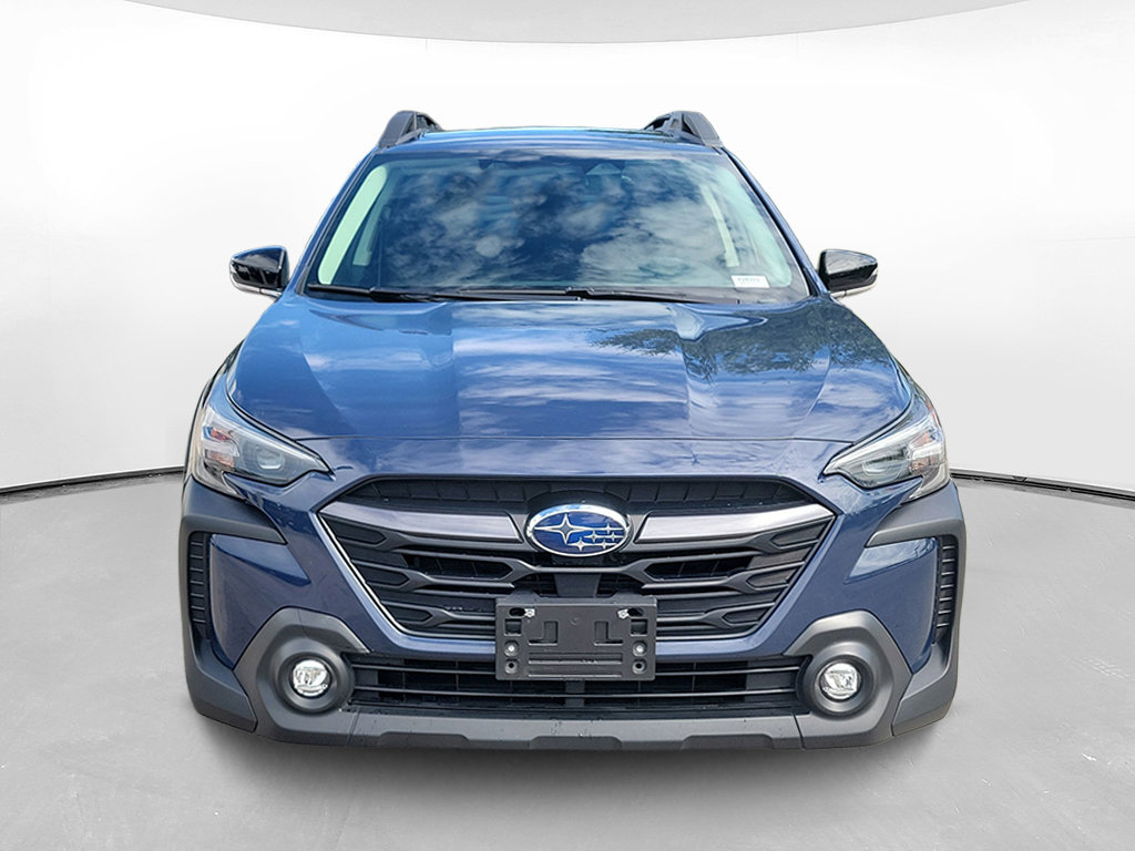 Used 2025 Subaru Outback Premium AWD/4WD image 2