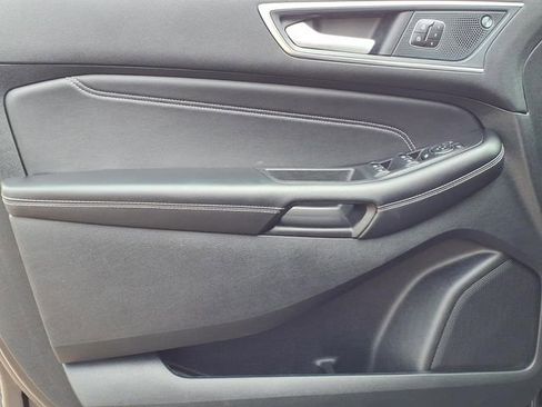 Certified 2024 Ford Edge Titanium AWD/4WD image 9