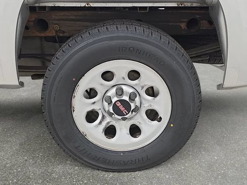 Used 2010 GMC Sierra 1500 W/T RWD image 26