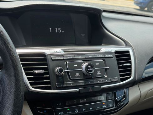 Used 2017 Honda Accord LX image 14