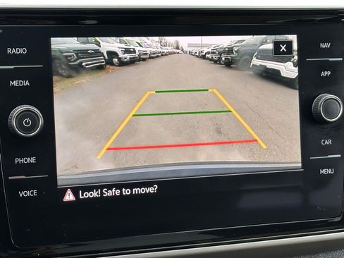 Used 2023 Volkswagen Atlas Cross Sport SEL image 11