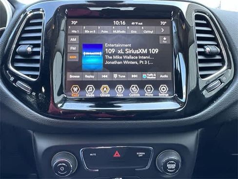 Used 2020 Jeep Compass Limited image 17