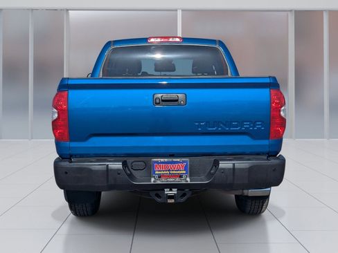 Used 2018 Toyota Tundra SR5 w/ SR5 Upgrade Package RWD image 4