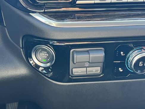 New 2026 GMC Sierra 1500 Elevation image 20