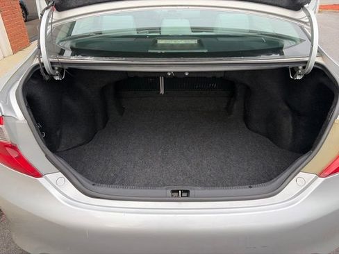Used 2012 Toyota Camry LE FWD image 15