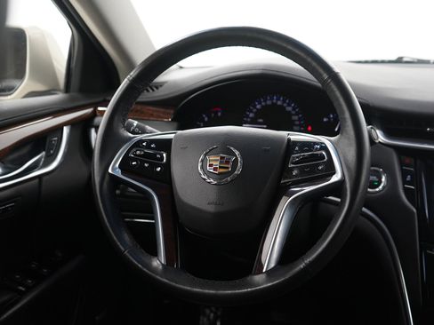 Used 2013 Cadillac XTS Luxury image 15