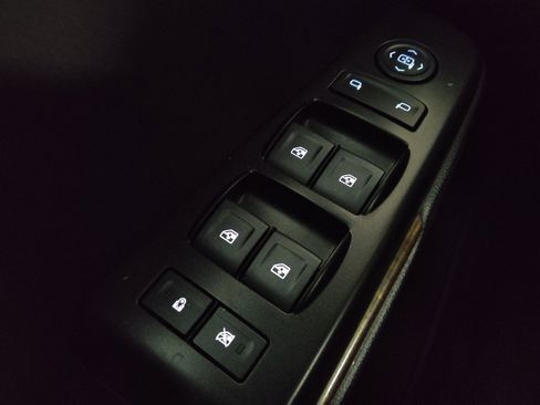 Used 2020 Chevrolet Tahoe LS RWD image 27
