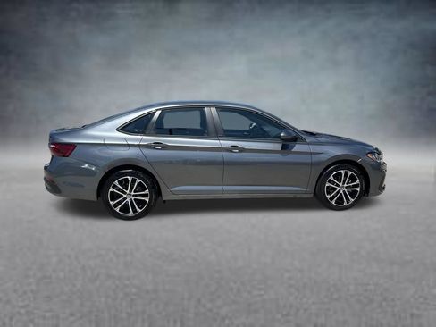 Certified 2026 Volkswagen Jetta Sport FWD image 7