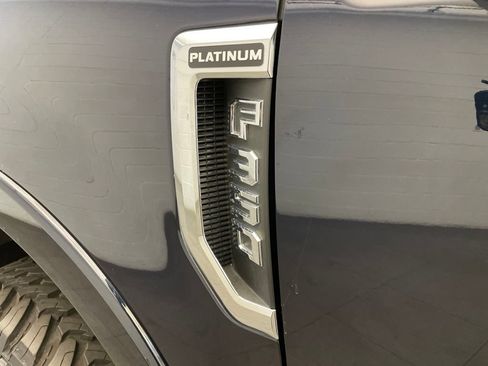 Used 2022 Ford F350 Platinum w/ Tremor Off-Road Package AWD/4WD image 10