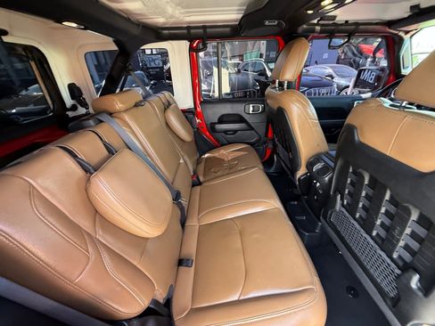 Used 2022 Jeep Wrangler Unlimited Rubicon 4xe w/ Steel Bumper Group image 21